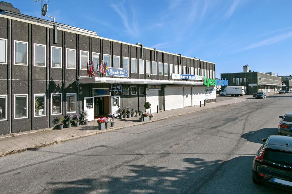 Hotel Brunnby 2*